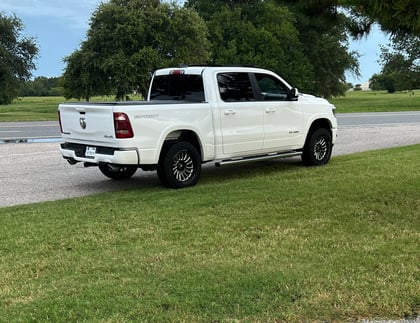 2.5 inch Lifted 2021 Ram 1500 4WD
