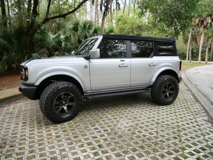 2 inch Lifted 2021 Ford Bronco 4WD