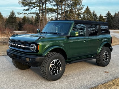 2 inch Lifted 2022 Ford Bronco 4WD
