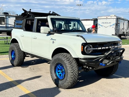 3.5 Inch Lifted 2021 Ford Bronco 4WD