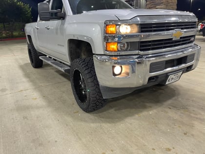 3.5 Inch Lifted 2015 Chevy Silverado 2500 HD 4WD