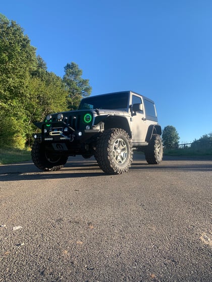 2.5 inch Lifted 2014 Jeep Wrangler JK (2 Door) 4WD