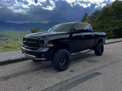 6 Inch Lifted 2018 Ram 1500 4WD