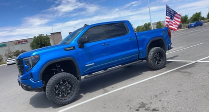6 Inch Lifted 2022 GMC Sierra 1500 4WD