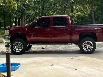 7.5 Inch Lifted 2013 Chevy Silverado 1500 4WD
