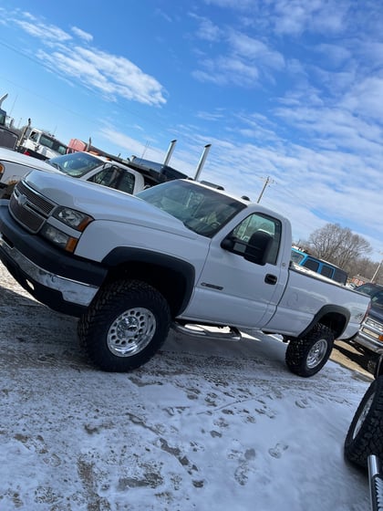 3 Inch Lifted 2003 Chevy Silverado 2500 HD 4WD