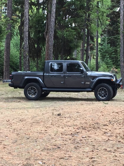 3.5 Inch Lifted 2020 Jeep Gladiator JT 4WD