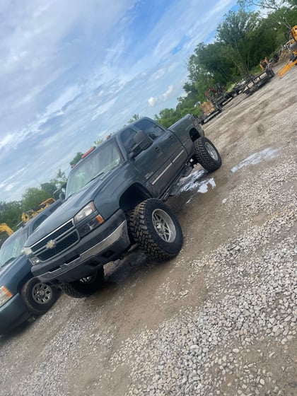 6 Inch Lifted 2007 Chevy Silverado 2500 HD 4WD