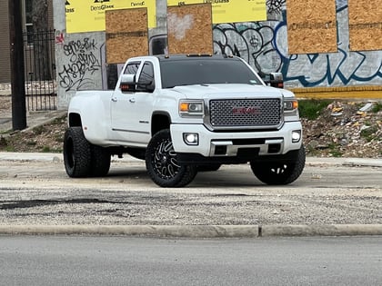 3.5 Inch Lifted 2015 GMC Sierra 3500 HD 4WD