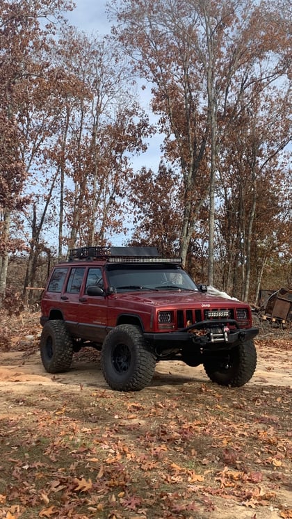4.5 Inch Lifted 1999 Jeep Cherokee XJ 4WD