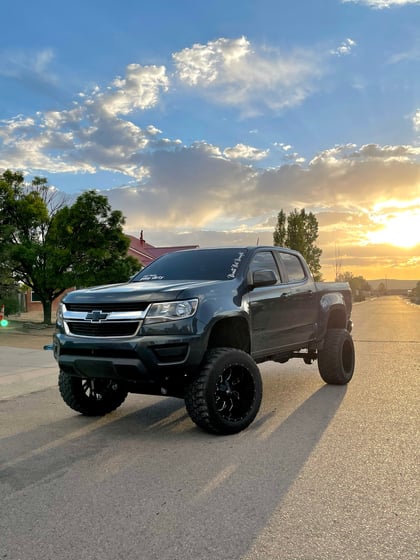 6 Inch Lifted 2019 Chevy Colorado 4WD
