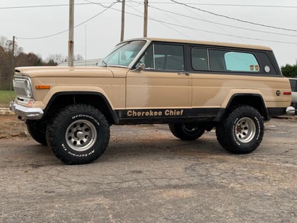 3 Inch Lifted 1977 Jeep Cherokee SJ 4WD