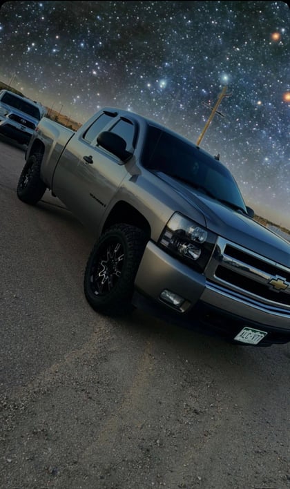 2 inch Lifted 2008 Chevy Silverado 1500 4WD