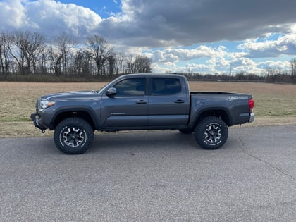 3 Inch Lifted 2017 Toyota Tacoma 4WD