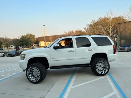 7.5 Inch Lifted 2007 Chevy Tahoe 4WD