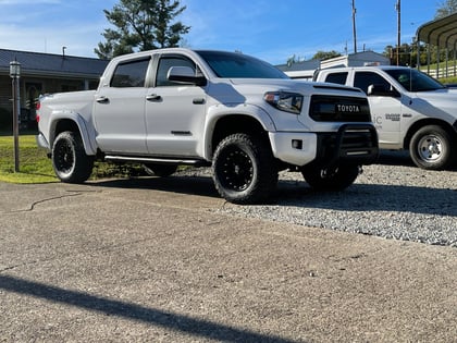 3.5 Inch Lifted 2021 Toyota Tundra 4WD