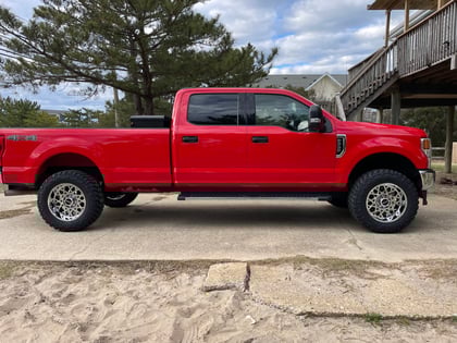 2 inch Lifted 2020 Ford F-250 Super Duty 4WD