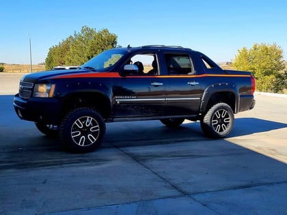 7.5 Inch Lifted 2010 Chevy Avalanche 4WD