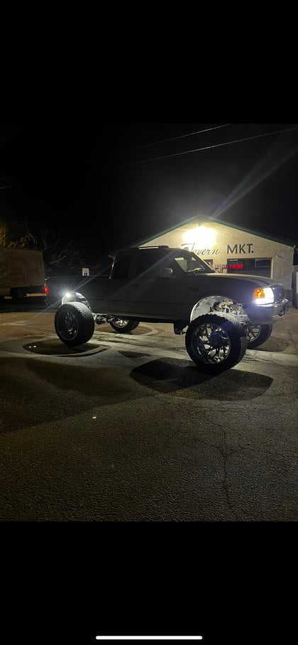 5 Inch Lifted 1999 Ford Ranger 4WD