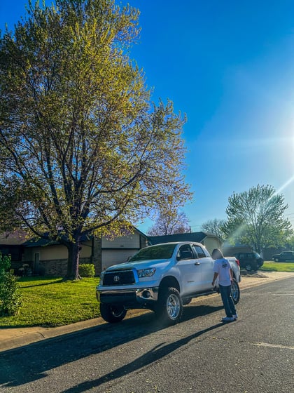6 Inch Lifted 2013 Toyota Tundra 4WD