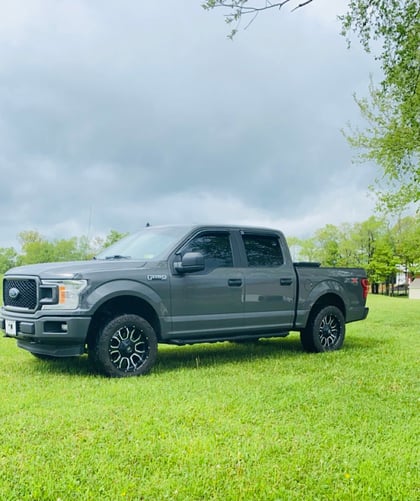 2 inch Lifted 2020 Ford F-150 4WD