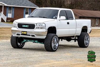 6 Inch Lifted 2001 GMC Sierra 1500 4WD
