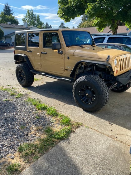 3.5 Inch Lifted 2013 Jeep Wrangler JK Unlimited 4WD