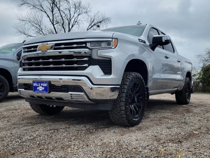 2 inch Lifted 2022 Chevy Silverado 1500 4WD