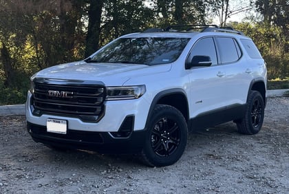 2 inch Lifted 2023 GMC Acadia