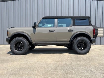 2 inch Lifted 2025 Ford Bronco 4WD