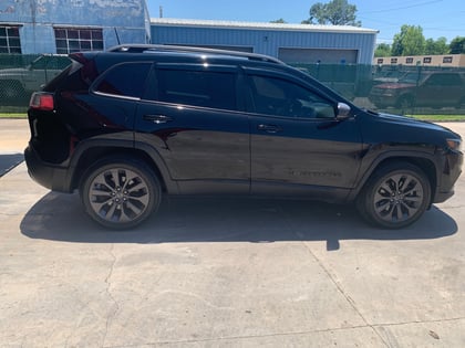2 inch Lifted 2021 Jeep Cherokee AWD