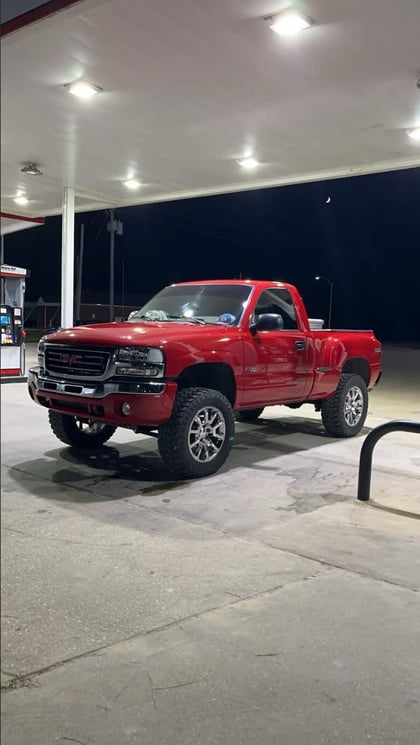 4 Inch Lifted 2004 GMC Sierra 1500 4WD