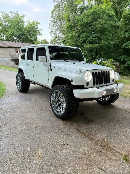 2.5 inch Lifted 2013 Jeep Wrangler Unlimited Sahara 4WD