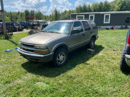 6 Inch Lifted 2001 Chevy Blazer 4WD