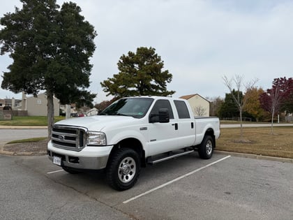 1.5 inch Lifted 2005 Ford F-350 Super Duty 4WD