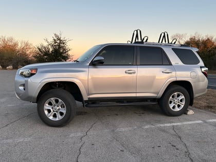 2 inch Lifted 2022 Toyota 4Runner RWD