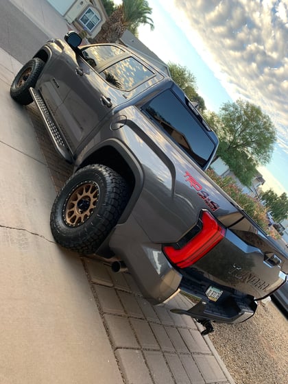 2.5 inch Lifted 2025 Toyota Tundra