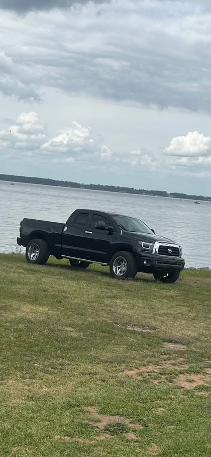 4.5 Inch Lifted 2007 Toyota Tundra RWD