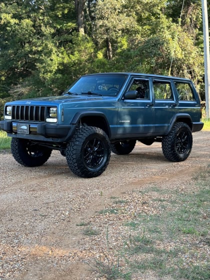 4.5 Inch Lifted 1999 Jeep Cherokee 4WD