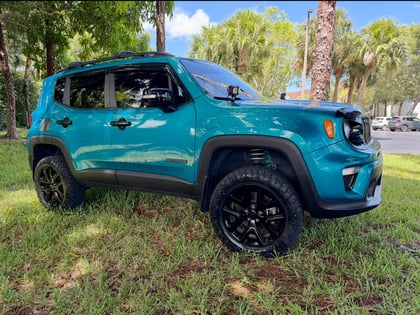4 Inch Lifted 2022 Jeep Renegade AWD