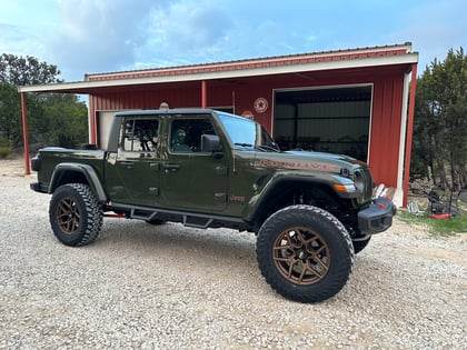 3.5 Inch Lifted 2023 Jeep Gladiator Mojave 4WD