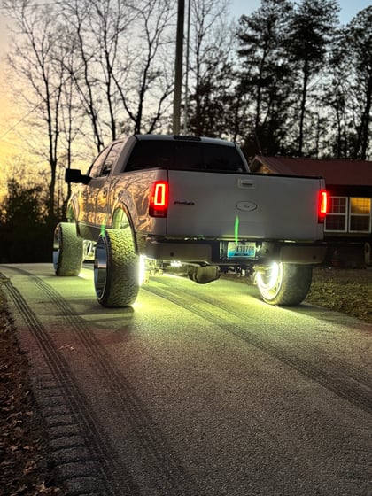 6 Inch Lifted 2004 Ford F-150 RWD