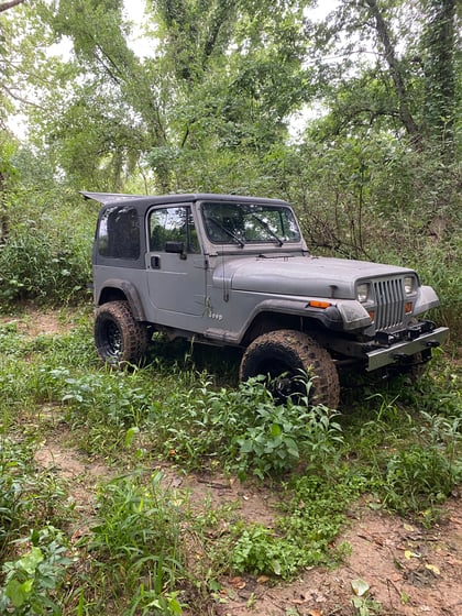 2.5 inch Lifted 1993 Jeep Wrangler 4WD