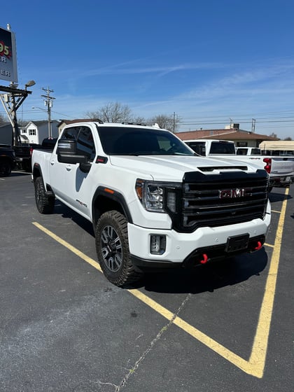 2 inch Lifted 2022 GMC Sierra 2500 HD 4WD