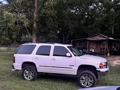 6 Inch Lifted 2006 GMC Yukon RWD
