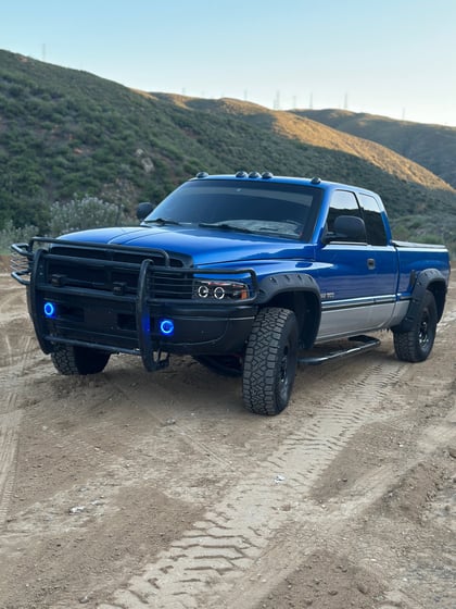 2 inch Lifted 1998 Dodge Ram 1500 RWD