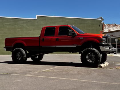 7.5 Inch Lifted 2000 Ford F-350 Super Duty 4WD