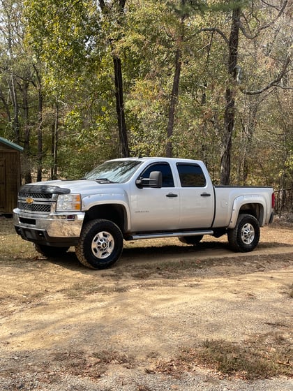 3.5 Inch Lifted 2014 Chevy Silverado 2500 HD 4WD