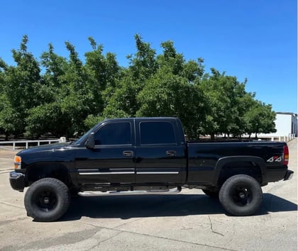 6 Inch Lifted 2006 GMC Sierra 2500 HD 4WD