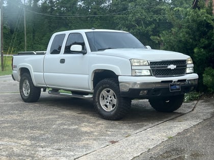 3 Inch Lifted 2005 Chevy Silverado 1500 4WD
